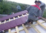 Як кріпити металочерепицю на даху