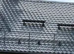 Як правильно виконати встановлення снігозатримувача на даху – види та способи