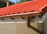 Як правильно встановити ринви на даху – влаштування і послідовність кріплення елементів системи